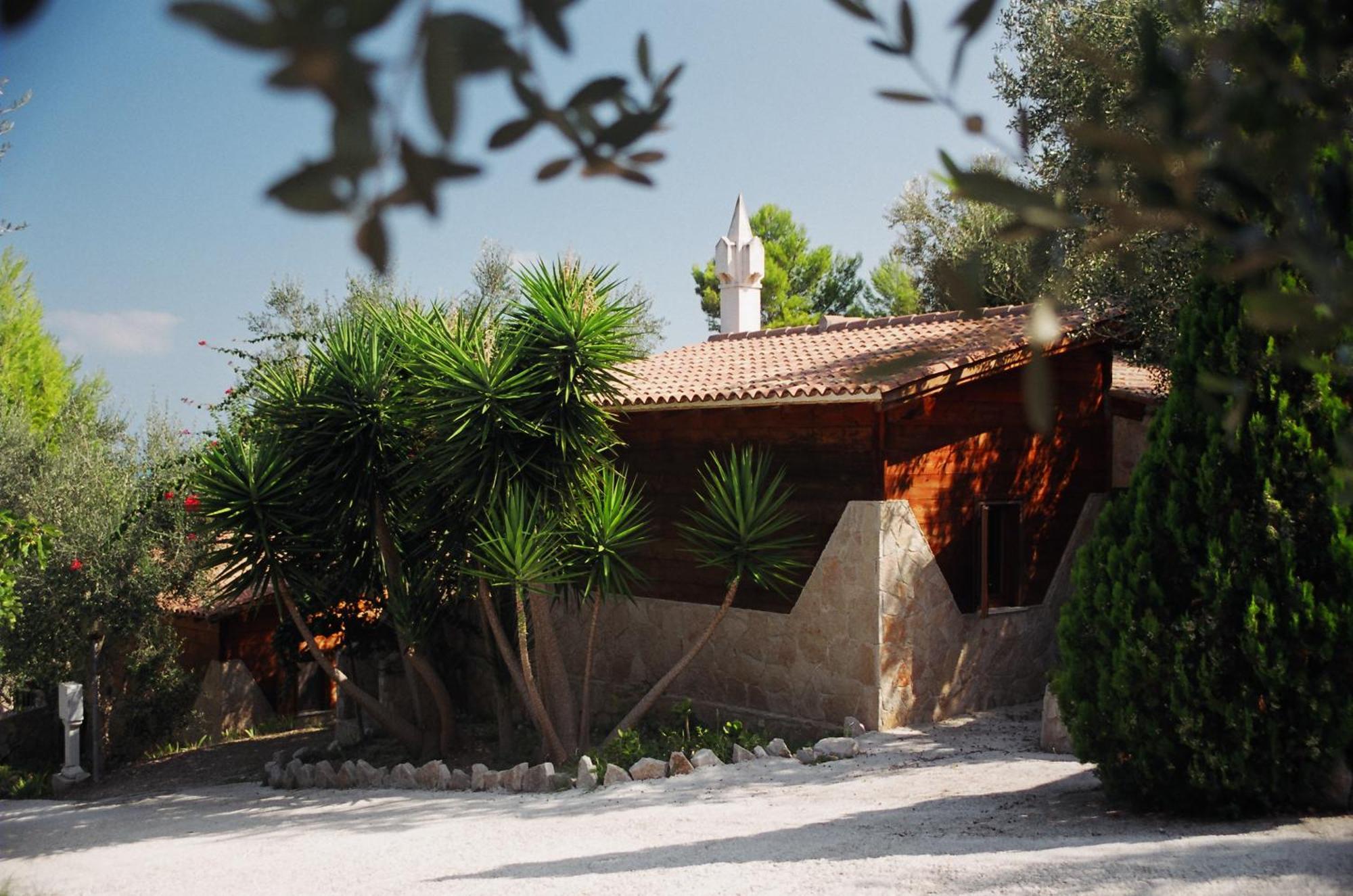 Tenuta Molino Di Mare- Ecoresort Con Villini Rodi Garganico Exterior foto