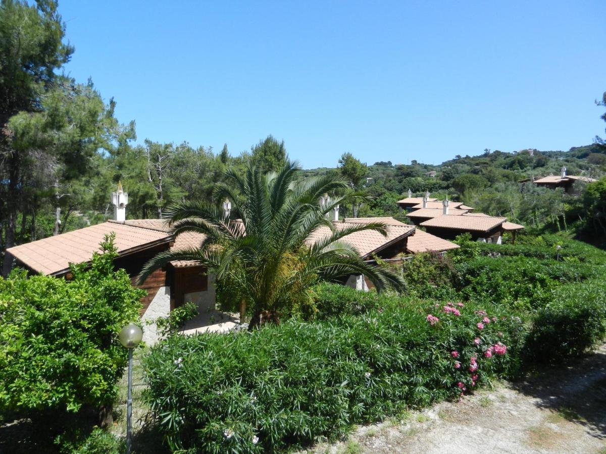 Tenuta Molino Di Mare- Ecoresort Con Villini Rodi Garganico Exterior foto